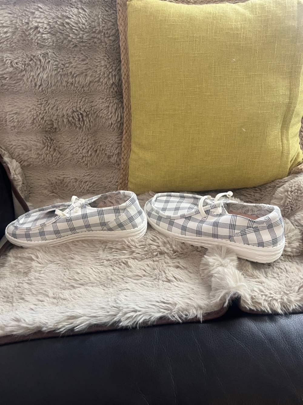 Plaid Lace-Up Canvas Women’s Shoes - White/Navy - Picture 2 of 7
